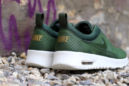 Nike Air Thea Premium – Carbon Green – STASP