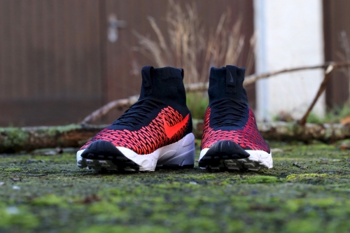 Nike Air Footscape Magista Flyknit - Black / Bright Crimson / Gym Red / Cool Grey