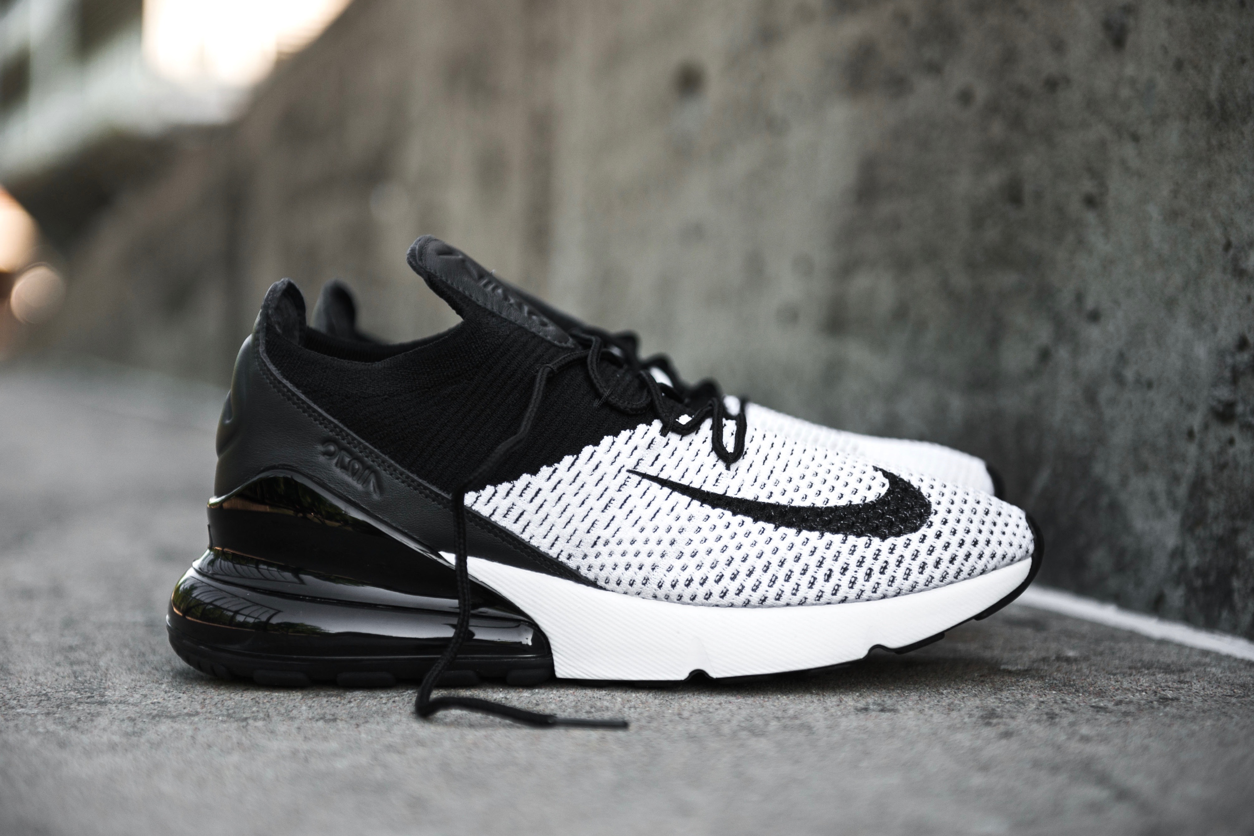 270 flyknit black and white