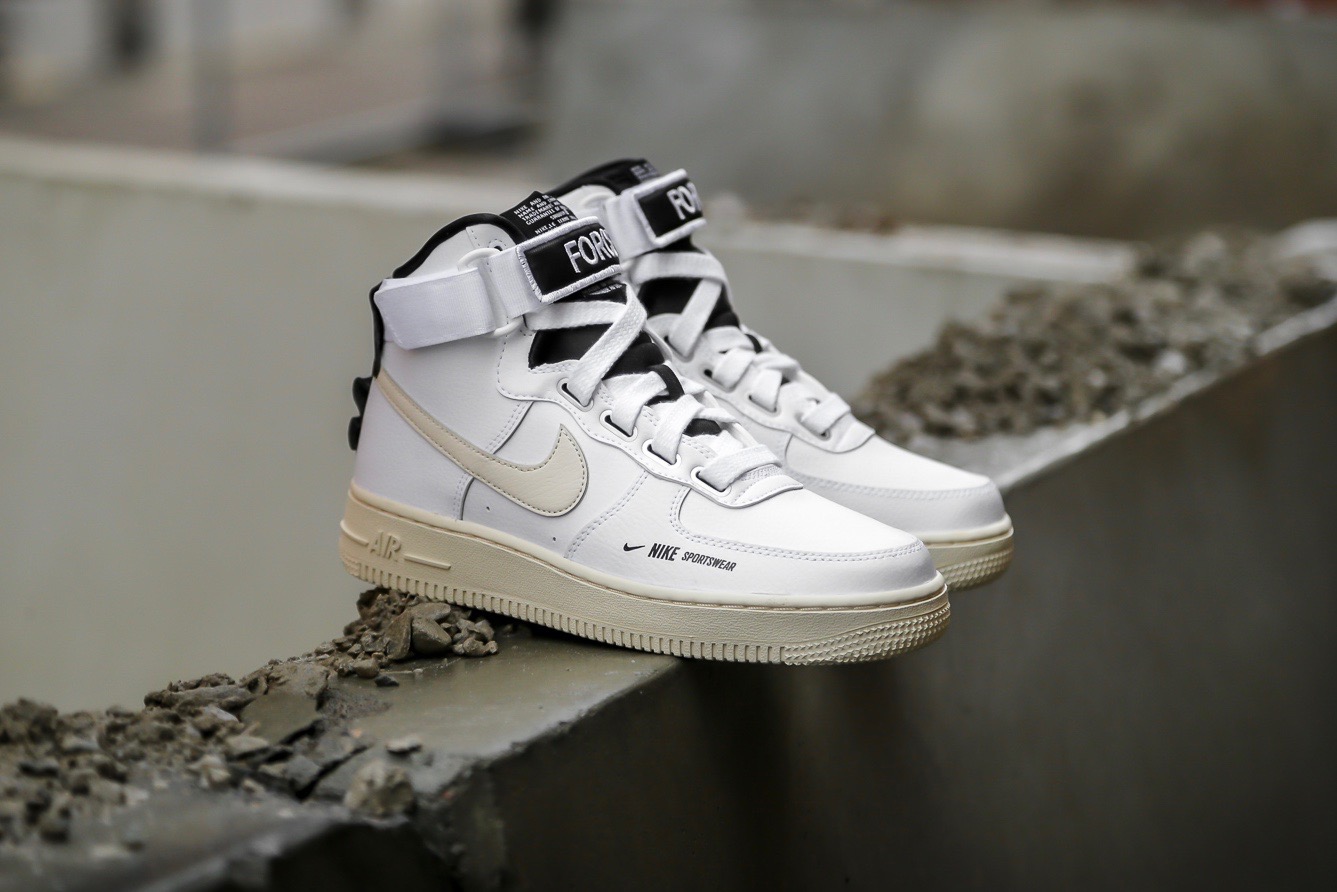 Nike W Air Force 1 High Utility – White / Black / Light Cream – STASP